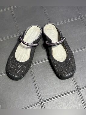 Women's Jambu Black Mary Jane Comfort Flats with Pink Accent Size 9.5M